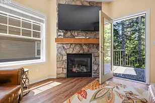 87786 E Creek Ridge Rd, Government Camp, OR 97028 - Photo 9