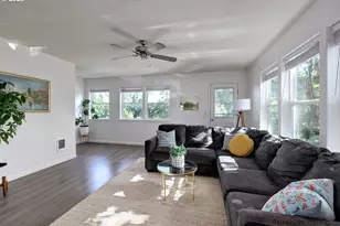 2768 SE 87th Ave, Portland, OR 97266 - Photo 5