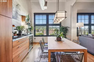 1420 NW Lovejoy St, Portland, OR 97209 - Photo 13