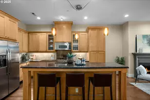 10546 SW Windwood Wy, Portland, OR 97225 - Photo 7