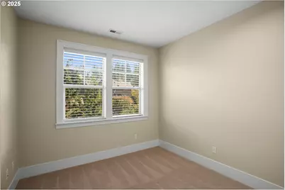 10546 SW Windwood Way, Portland, OR 97225 - Photo 21