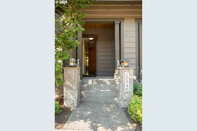 10546 SW Windwood Way, Portland, OR 97225 - Photo 3