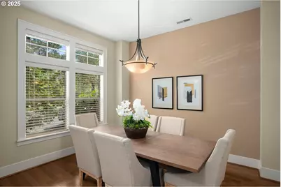 10546 SW Windwood Way, Portland, OR 97225 - Photo 5