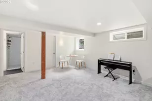 1806 N Terry St, Portland, OR 97217 - Photo 35