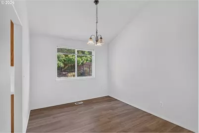 1332 NE 87th Ave, Hillsboro, OR 97006 - Photo 5