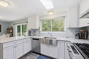 25780 Vera Ln, Veneta, OR 97487 - Photo 11