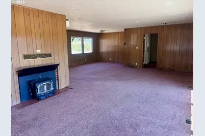 589 Mehlwood Ln, Glendale, OR 97442 - Photo 7