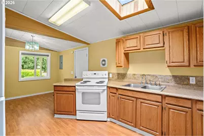 82481 Greenwood St, Creswell, OR 97426 - Photo 9