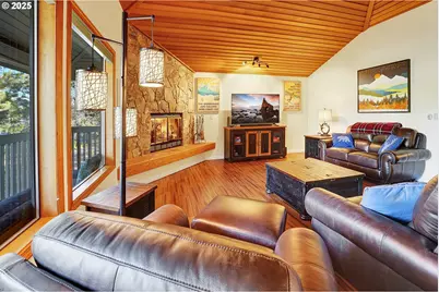 17704 Rogue Ln, Sunriver, OR 97707 - Photo 5