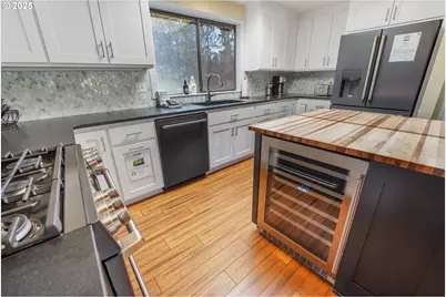 17704 Rogue Ln, Sunriver, OR 97707 - Photo 5
