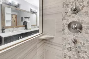 17704 Rogue Ln, Sunriver, OR 97707 - Photo 3