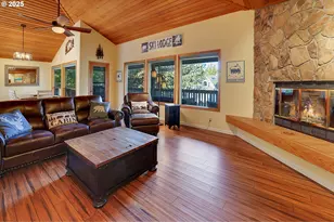 17704 Rogue Ln, Sunriver, OR 97707 - Photo 9