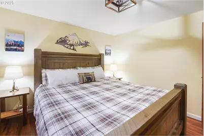 17704 Rogue Ln, Sunriver, OR 97707 - Photo 19