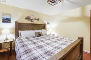 17704 Rogue Ln, Sunriver, OR 97707 - Photo 19