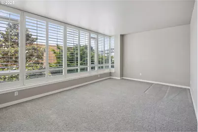 1920 S River Dr #E102, Portland, OR 97201 - Photo 27