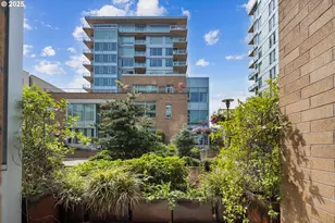 1920 S River Dr, Portland, OR 97201 - Photo 3