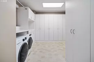 1920 S River Dr, Portland, OR 97201 - Photo 35