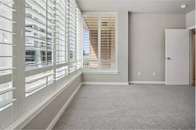 1920 S River Dr #E102, Portland, OR 97201 - Photo 25