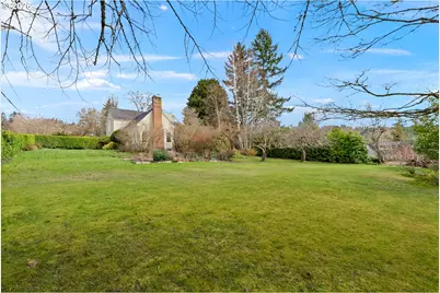 2600 SW Crestdale Dr, Portland, OR 97225 - Photo 33