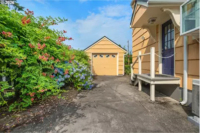 3137 NE 83rd Ave, Portland, OR 97220 - Photo 3
