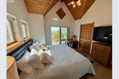 94770 Jerrys Flat Rd, Gold Beach, OR 97444 - Photo 17