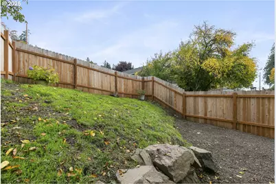 569 N 3rd St, Kalama, WA 98625 - Photo 21