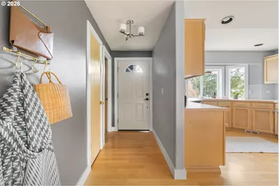 12354 SW Winter Lake Dr, Tigard, OR 97223 - Photo 3