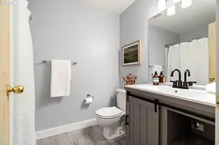 12354 SW Winter Lake Dr, Tigard, OR 97223 - Photo 23