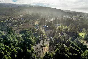 1251 Timberlake Dr, Rockaway Beach, OR 97136 - Photo 25