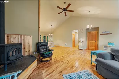 1251 Timberlake Dr, Rockaway Beach, OR 97136 - Photo 3
