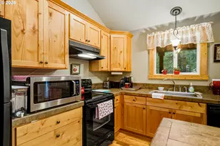 1251 Timberlake Dr, Rockaway Beach, OR 97136 - Photo 11