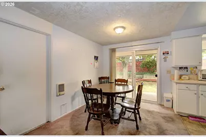9804 NE 9th St, Vancouver, WA 98664 - Photo 5
