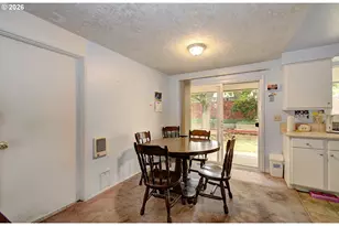 9804 NE 9th St, Vancouver, WA 98664 - Photo 5