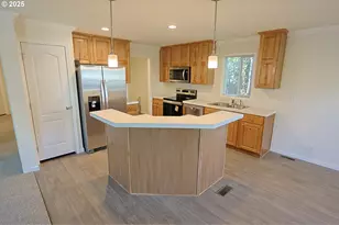 90766 Hollywood Ln, Coos Bay, OR 97420 - Photo 11