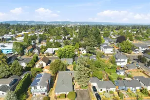 621 NE 75th Ave, Portland, OR 97213 - Photo 5