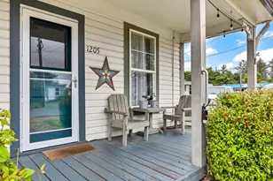 1205 49th St, Seaview, WA 98644 - Photo 3