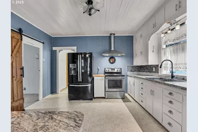 1205 49th St, Seaview, WA 98644 - Photo 11