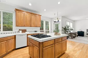 17818 NW Gilbert Ln, Portland, OR 97229 - Photo 19