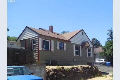 1108 SW Goodwin Pl, Pendleton, OR 97801 - Photo 1