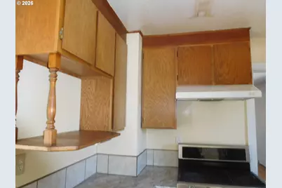 1108 SW Goodwin Pl, Pendleton, OR 97801 - Photo 9