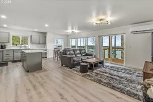 572 Columbia St, Cathlamet, WA 98612 - Photo 13