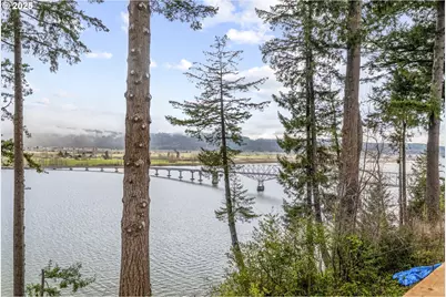 572 Columbia St, Cathlamet, WA 98612 - Photo 31