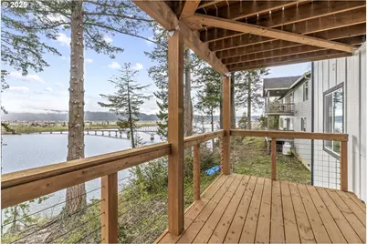 572 Columbia St, Cathlamet, WA 98612 - Photo 23