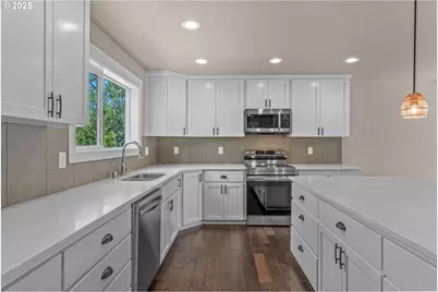 151 Alpha Dr, Longview, WA 98632 - Photo 9