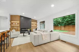 18111 SW Pioneer Ct, Lake Oswego, OR 97034 - Photo 7