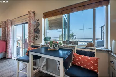 29154 Kerber Dr, Gold Beach, OR 97444 - Photo 25