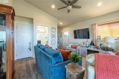 29154 Kerber Dr, Gold Beach, OR 97444 - Photo 17