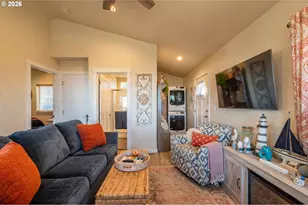 29154 Kerber Dr, Gold Beach, OR 97444 - Photo 13