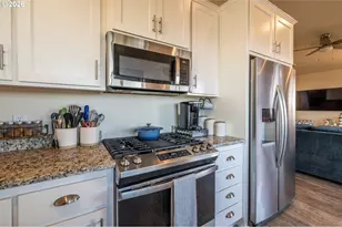 29154 Kerber Dr, Gold Beach, OR 97444 - Photo 23