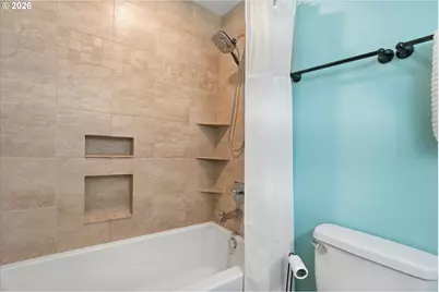 1704 N Meadow Ln, Newberg, OR 97132 - Photo 21
